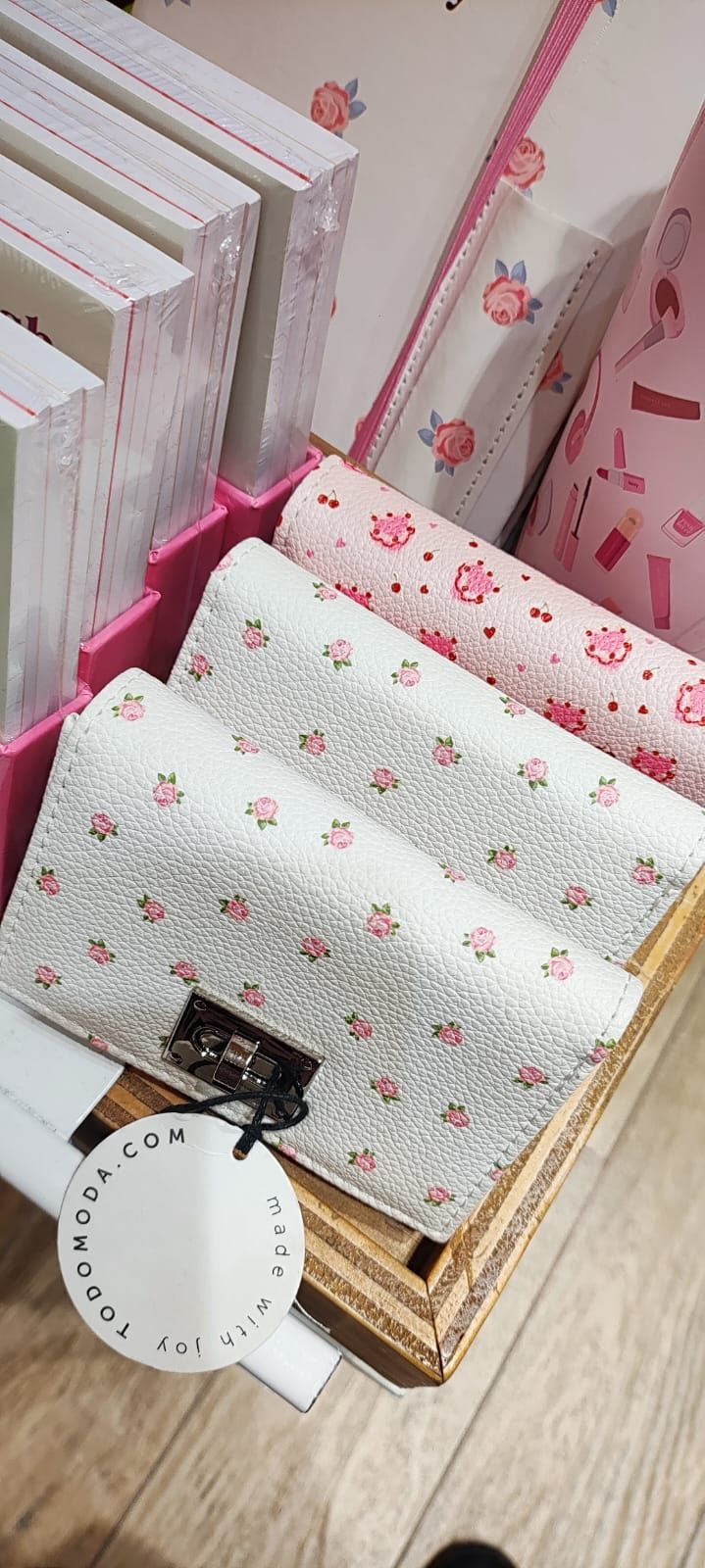 Carteritas con estos diseños uff